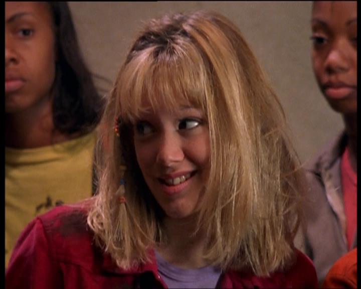 DailyDuff-dot-nl_LizzieMcGuireSeries-WhenMomsAttacks0750.jpg DailyDuff-dot-nl_LizzieMcGuireSeries-WhenMomsAttacks0750.jpg
