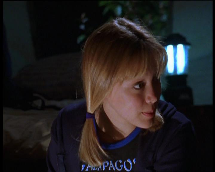 DailyDuff-dot-nl_LizzieMcGuireSeries-WhenMomsAttacks0868.jpg DailyDuff-dot-nl_LizzieMcGuireSeries-WhenMomsAttacks0868.jpg
