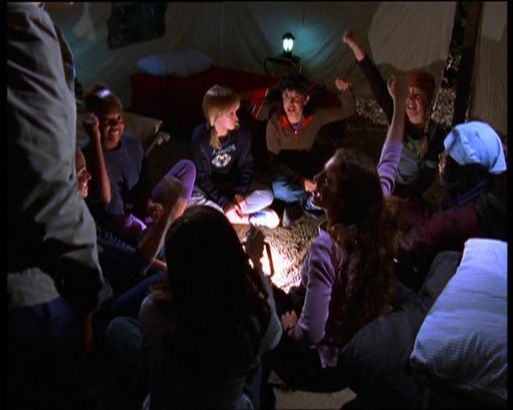 DailyDuff-dot-nl_LizzieMcGuireSeries-WhenMomsAttacks0886.jpg DailyDuff-dot-nl_LizzieMcGuireSeries-WhenMomsAttacks0886.jpg