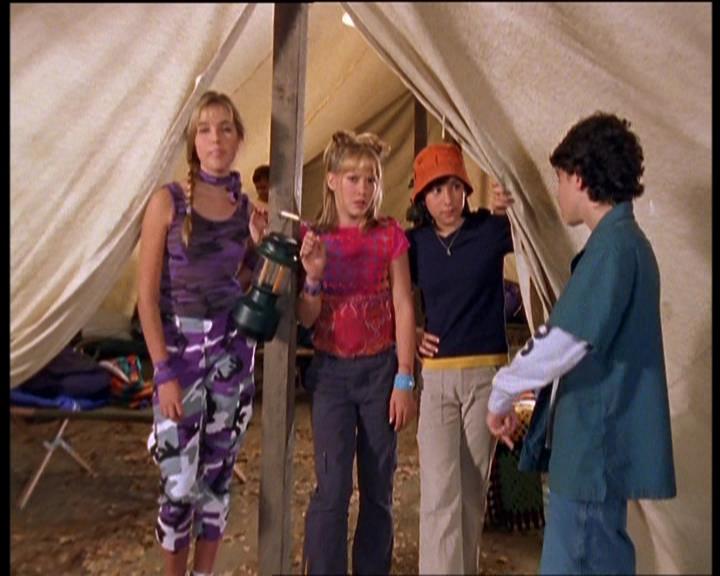 DailyDuff-dot-nl_LizzieMcGuireSeries-WhenMomsAttacks0999.jpg DailyDuff-dot-nl_LizzieMcGuireSeries-WhenMomsAttacks0999.jpg