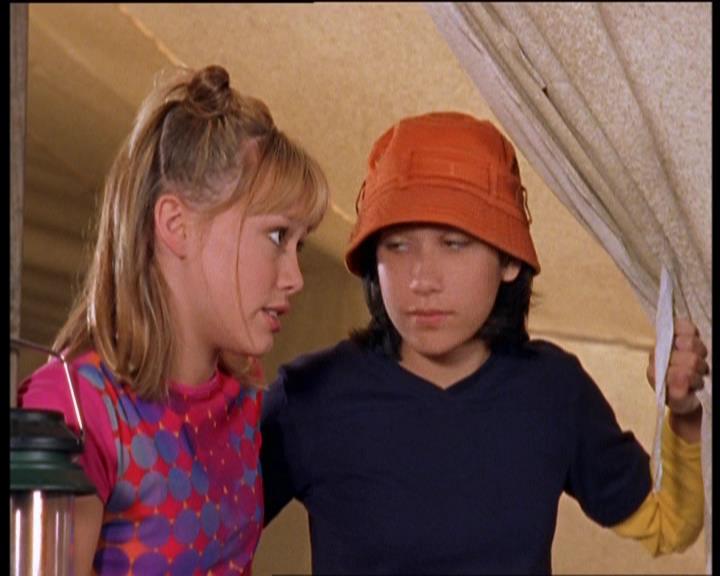 DailyDuff-dot-nl_LizzieMcGuireSeries-WhenMomsAttacks1025.jpg DailyDuff-dot-nl_LizzieMcGuireSeries-WhenMomsAttacks1025.jpg