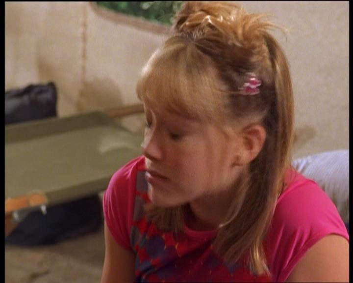 DailyDuff-dot-nl_LizzieMcGuireSeries-WhenMomsAttacks1053.jpg DailyDuff-dot-nl_LizzieMcGuireSeries-WhenMomsAttacks1053.jpg