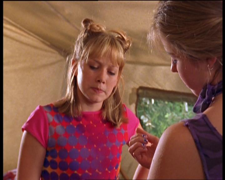 DailyDuff-dot-nl_LizzieMcGuireSeries-WhenMomsAttacks1158.jpg DailyDuff-dot-nl_LizzieMcGuireSeries-WhenMomsAttacks1158.jpg