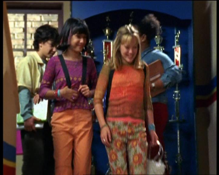 DailyDuff-dot-nl_LizzieMcGuireSeries-WhenMomsAttacks1173.jpg DailyDuff-dot-nl_LizzieMcGuireSeries-WhenMomsAttacks1173.jpg