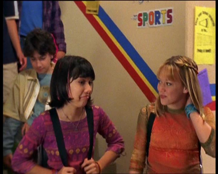 DailyDuff-dot-nl_LizzieMcGuireSeries-WhenMomsAttacks1179.jpg DailyDuff-dot-nl_LizzieMcGuireSeries-WhenMomsAttacks1179.jpg