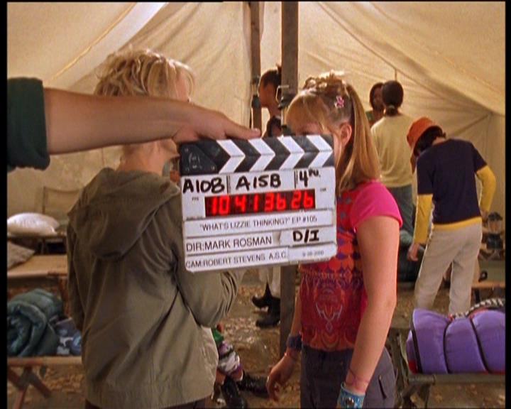 DailyDuff-dot-nl_LizzieMcGuireSeries-WhenMomsAttacks1206.jpg DailyDuff-dot-nl_LizzieMcGuireSeries-WhenMomsAttacks1206.jpg