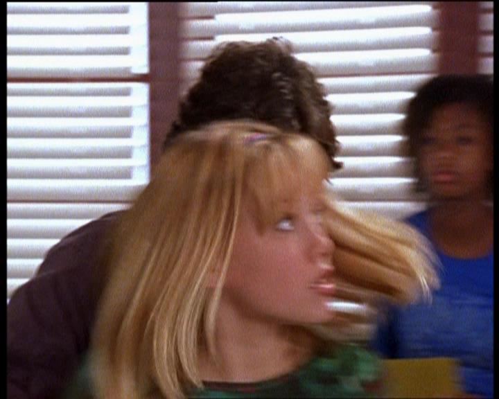 DailyDuff-dot-nl_LizzieMcguireSeries-JackOfAllTrades0948.jpg DailyDuff-dot-nl_LizzieMcguireSeries-JackOfAllTrades0948.jpg