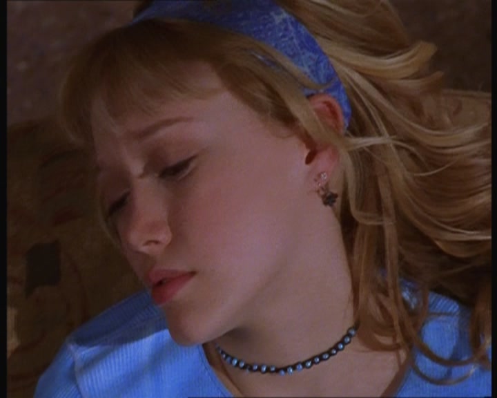 DailyDuff-dot-nl_LizzieStrikesout1005.jpg DailyDuff-dot-nl_LizzieStrikesout1005.jpg