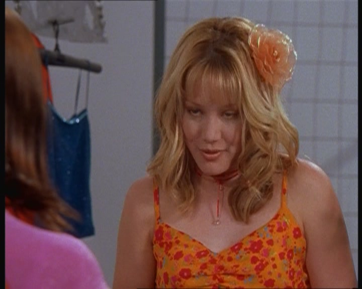 DailyDuff-dot-nl_LastYearsModel0416.jpg DailyDuff-dot-nl_LastYearsModel0416.jpg