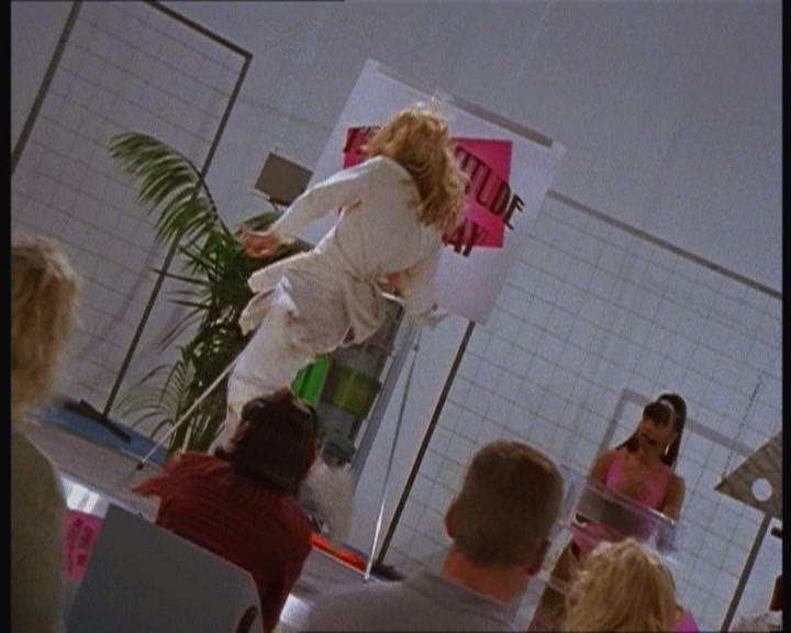 DailyDuff-dot-nl_LastYearsModel1129.jpg DailyDuff-dot-nl_LastYearsModel1129.jpg