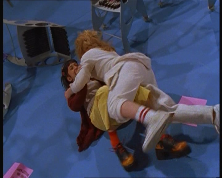 DailyDuff-dot-nl_LastYearsModel1144.jpg DailyDuff-dot-nl_LastYearsModel1144.jpg