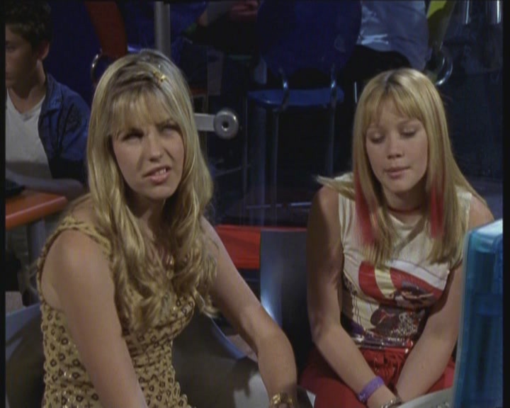 DailyDuff-dot-org_LizzieMcGuire-LizziesAndKatesBigAdventure0798.jpg DailyDuff-dot-org_LizzieMcGuire-LizziesAndKatesBigAdventure0798.jpg