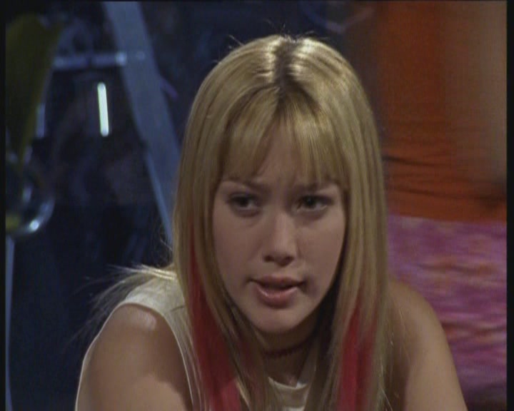 DailyDuff-dot-org_LizzieMcGuire-LizziesAndKatesBigAdventure0827.jpg DailyDuff-dot-org_LizzieMcGuire-LizziesAndKatesBigAdventure0827.jpg