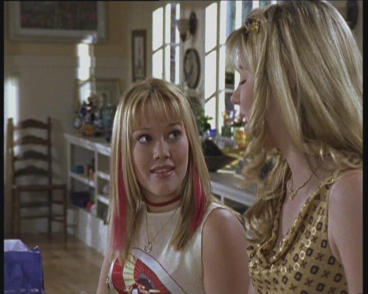 DailyDuff-dot-org_LizzieMcGuire-LizziesAndKatesBigAdventure0944.jpg DailyDuff-dot-org_LizzieMcGuire-LizziesAndKatesBigAdventure0944.jpg