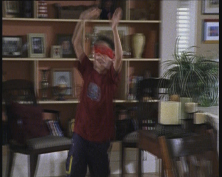 DailyDuff-dot-org_LizzieMcGuire-LizziesAndKatesBigAdventure0956.jpg DailyDuff-dot-org_LizzieMcGuire-LizziesAndKatesBigAdventure0956.jpg