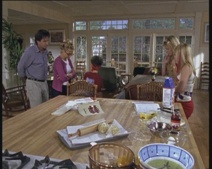 DailyDuff-dot-org_LizzieMcGuire-LizziesAndKatesBigAdventure0972.jpg DailyDuff-dot-org_LizzieMcGuire-LizziesAndKatesBigAdventure0972.jpg