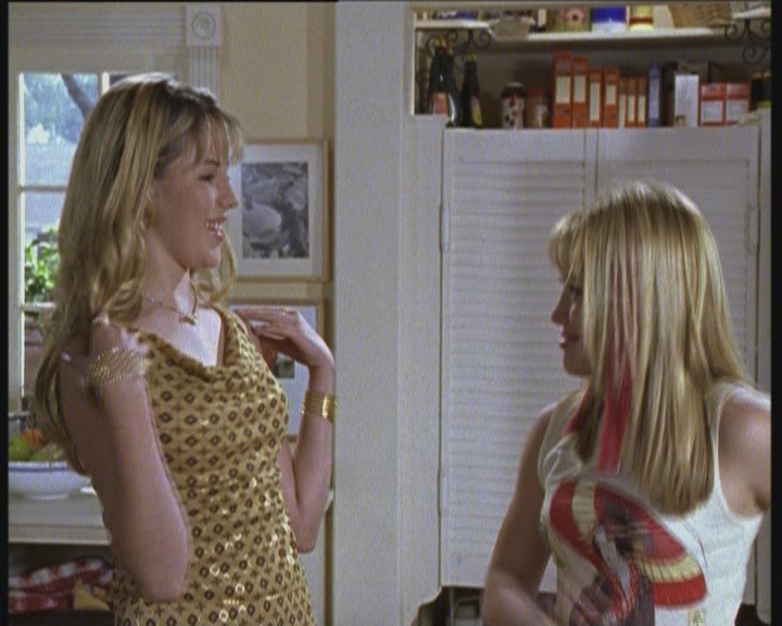 DailyDuff-dot-org_LizzieMcGuire-LizziesAndKatesBigAdventure1007.jpg DailyDuff-dot-org_LizzieMcGuire-LizziesAndKatesBigAdventure1007.jpg