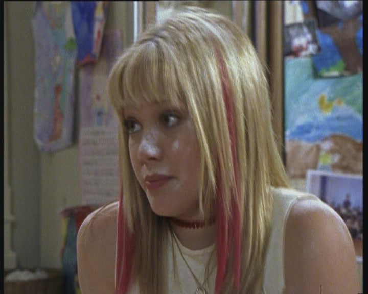 DailyDuff-dot-org_LizzieMcGuire-LizziesAndKatesBigAdventure1061.jpg DailyDuff-dot-org_LizzieMcGuire-LizziesAndKatesBigAdventure1061.jpg