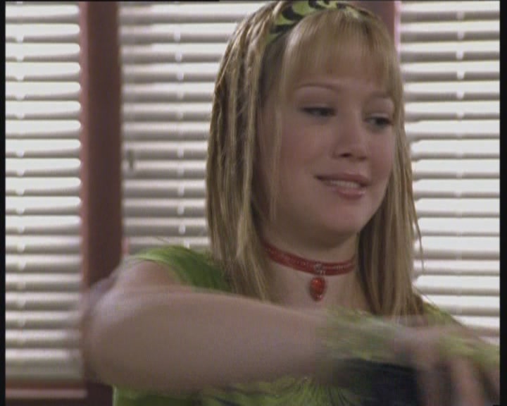 DailyDuff-dot-org_LizzieMcGuire-LizziesAndKatesBigAdventure1183.jpg DailyDuff-dot-org_LizzieMcGuire-LizziesAndKatesBigAdventure1183.jpg