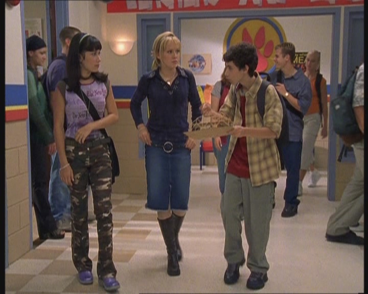 DailyDuff-dot-org_LizzieMcGuire-FirstKiss0011.jpg