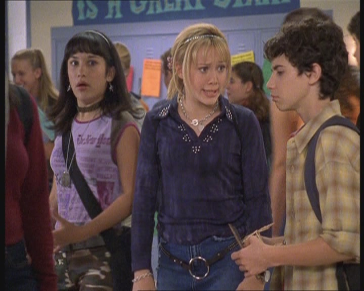 DailyDuff-dot-org_LizzieMcGuire-FirstKiss0037.jpg