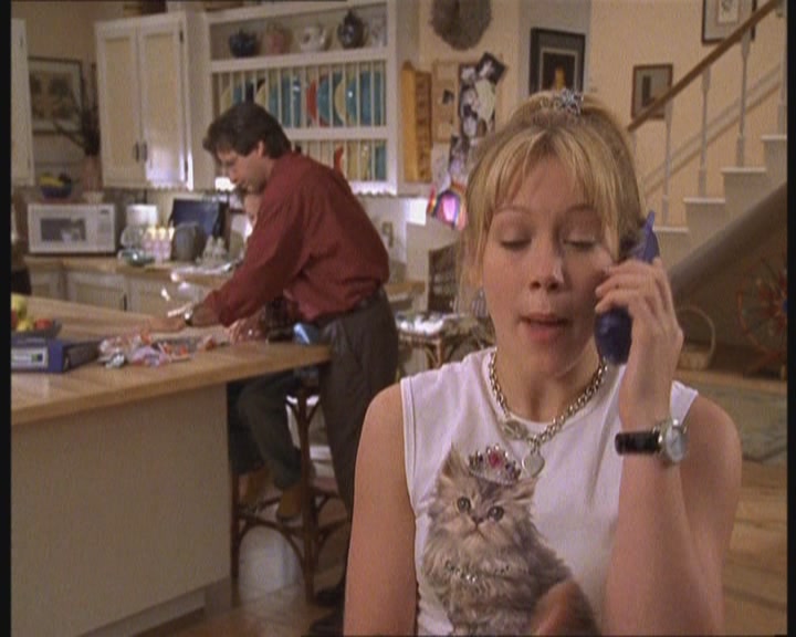 DailyDuff-dot-org_LizzieMcGuire-FirstKiss0101.jpg