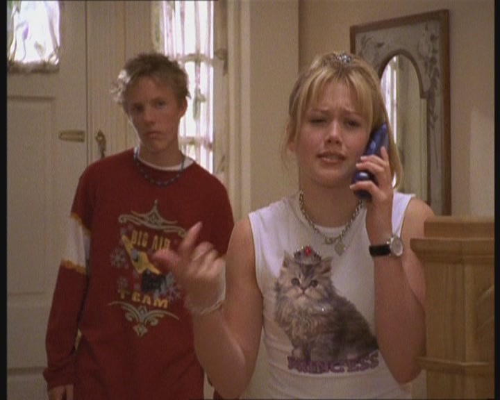 DailyDuff-dot-org_LizzieMcGuire-FirstKiss0136.jpg DailyDuff-dot-org_LizzieMcGuire-FirstKiss0136.jpg