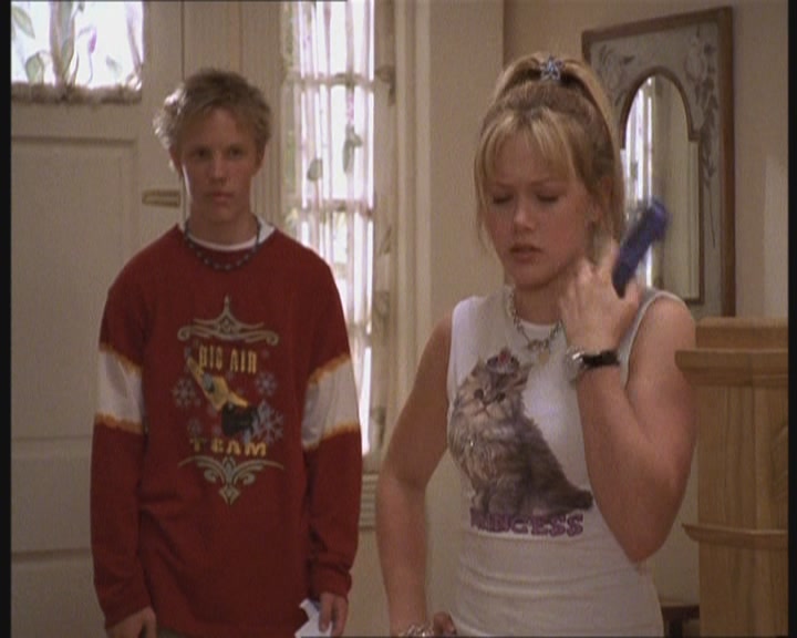 DailyDuff-dot-org_LizzieMcGuire-FirstKiss0147.jpg DailyDuff-dot-org_LizzieMcGuire-FirstKiss0147.jpg