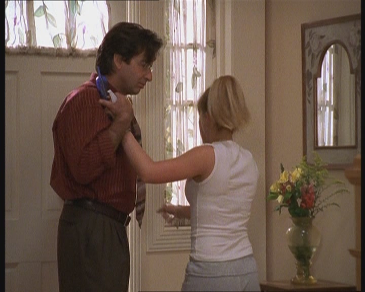 DailyDuff-dot-org_LizzieMcGuire-FirstKiss0162.jpg