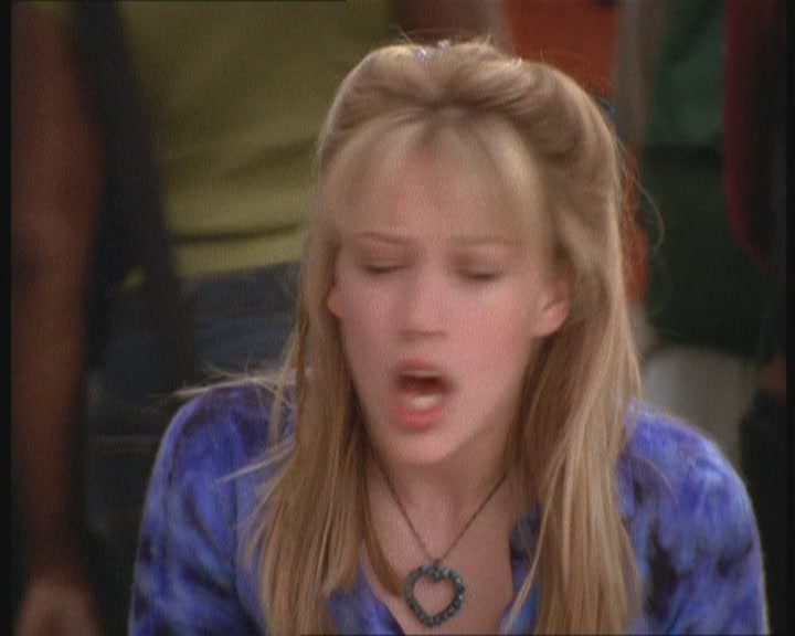 DailyDuff-dot-org_LizzieMcGuire-FirstKiss0481.jpg