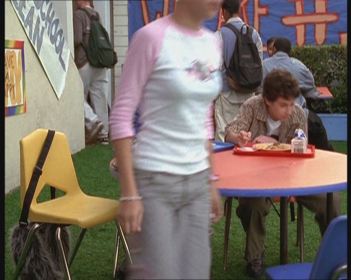 DailyDuff-dot-org_LizzieMcGuire-FirstKiss0489.jpg