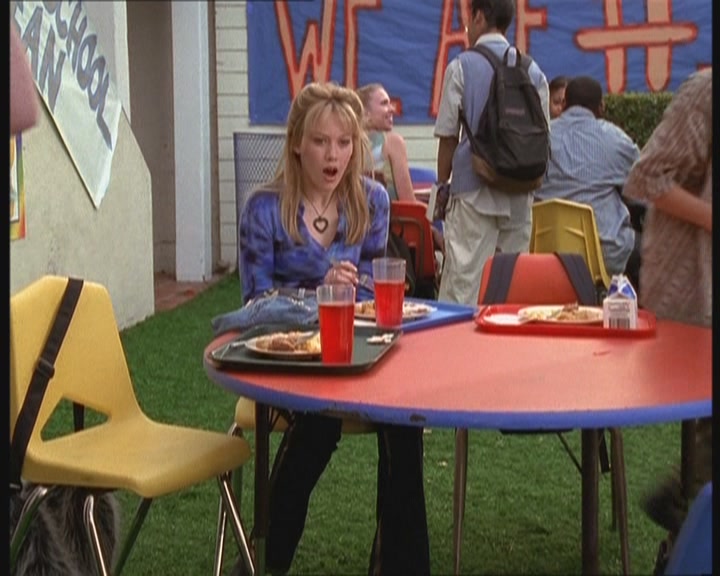 DailyDuff-dot-org_LizzieMcGuire-FirstKiss0490.jpg