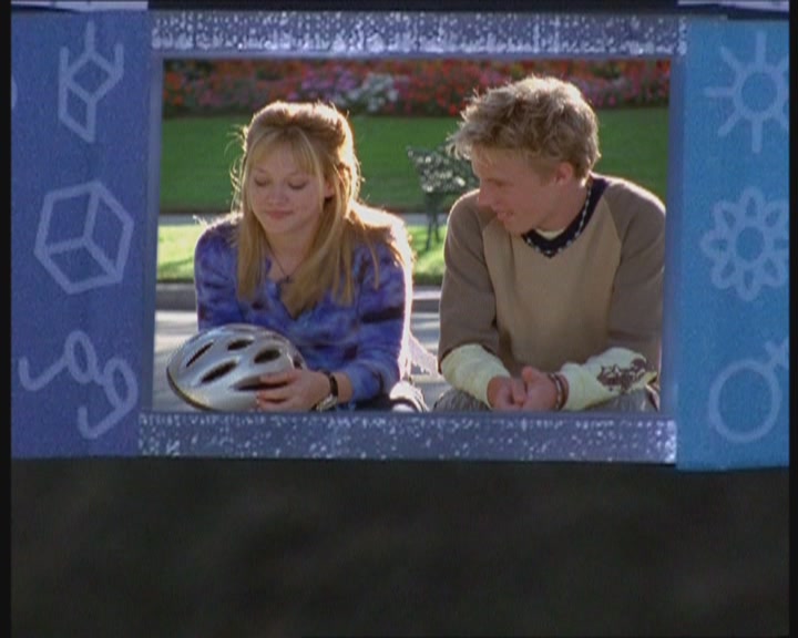 DailyDuff-dot-org_LizzieMcGuire-FirstKiss0597.jpg