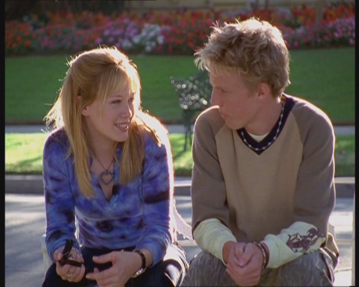 DailyDuff-dot-org_LizzieMcGuire-FirstKiss0601.jpg