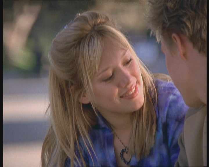 DailyDuff-dot-org_LizzieMcGuire-FirstKiss0665.jpg