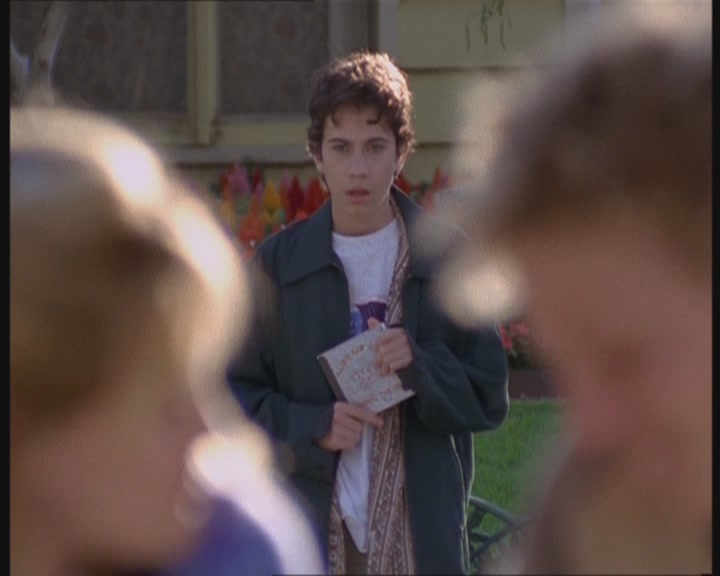DailyDuff-dot-org_LizzieMcGuire-FirstKiss0672.jpg