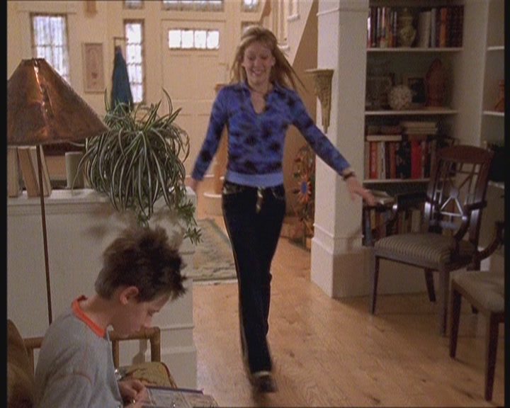 DailyDuff-dot-org_LizzieMcGuire-FirstKiss0681.jpg
