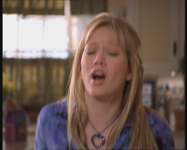 DailyDuff-dot-org_LizzieMcGuire-FirstKiss0699.jpg
