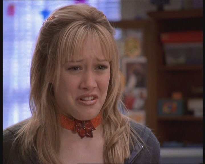 DailyDuff-dot-org_LizzieMcGuire-FirstKiss0841.jpg