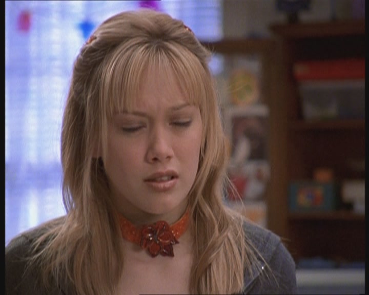 DailyDuff-dot-org_LizzieMcGuire-FirstKiss0851.jpg