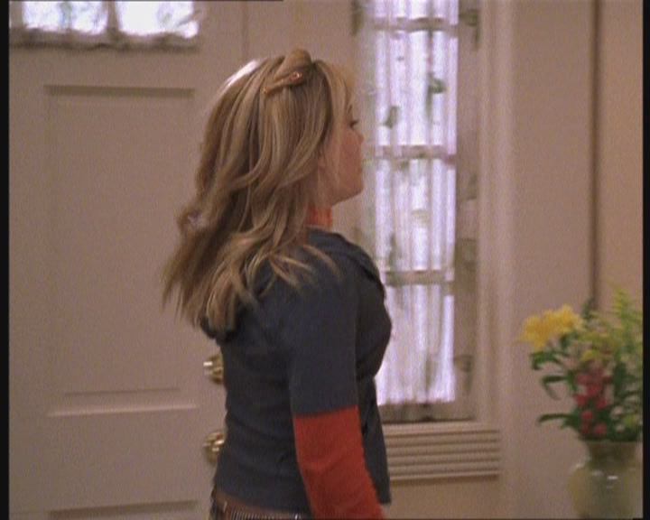 DailyDuff-dot-org_LizzieMcGuire-FirstKiss0972.jpg