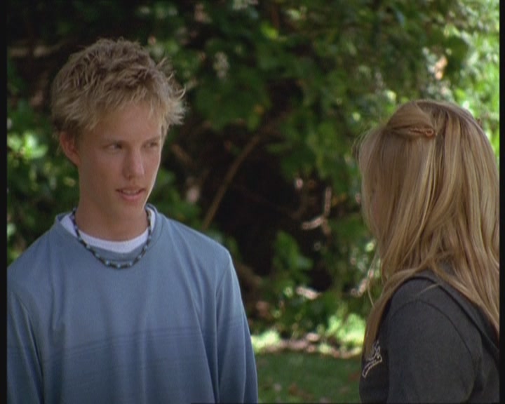 DailyDuff-dot-org_LizzieMcGuire-FirstKiss1033.jpg DailyDuff-dot-org_LizzieMcGuire-FirstKiss1033.jpg