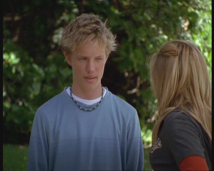 DailyDuff-dot-org_LizzieMcGuire-FirstKiss1034.jpg