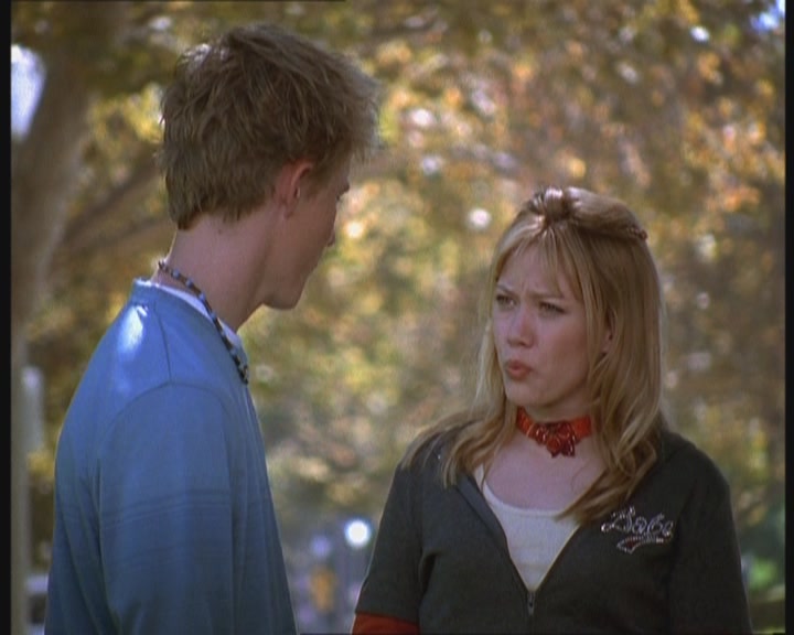 DailyDuff-dot-org_LizzieMcGuire-FirstKiss1035.jpg