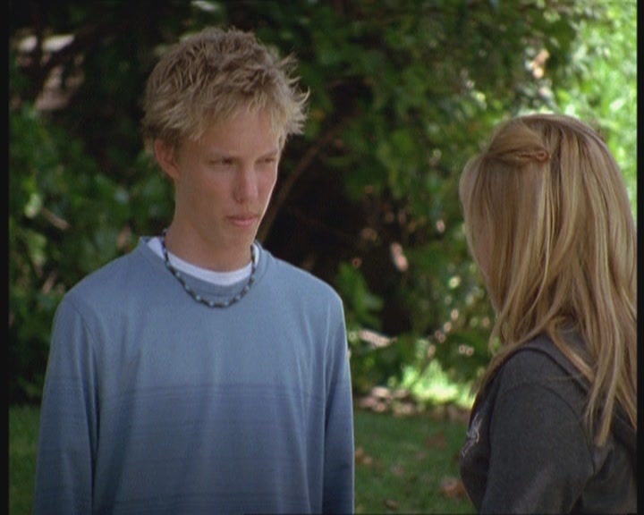 DailyDuff-dot-org_LizzieMcGuire-FirstKiss1040.jpg