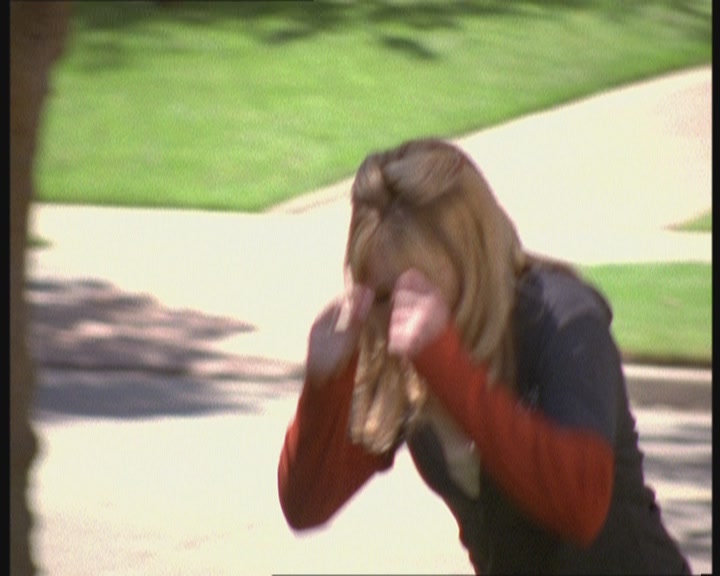 DailyDuff-dot-org_LizzieMcGuire-FirstKiss1086.jpg