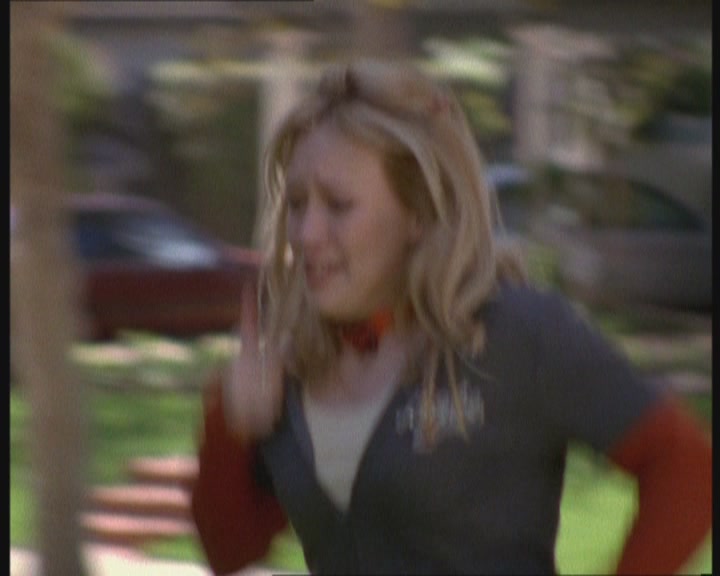 DailyDuff-dot-org_LizzieMcGuire-FirstKiss1087.jpg