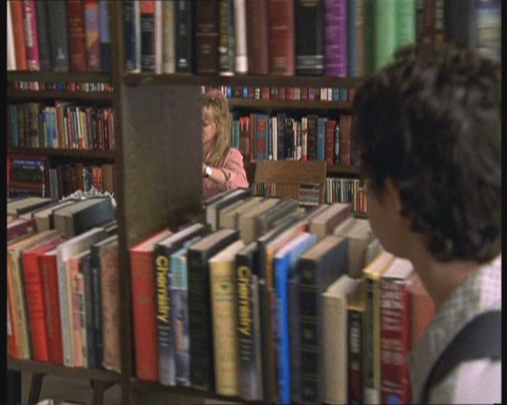 DailyDuff-dot-org_LizzieMcGuire-FirstKiss1104.jpg