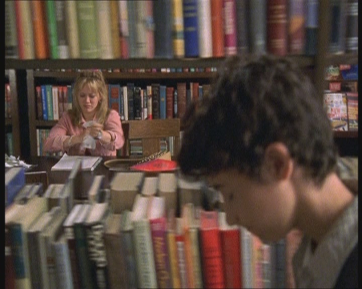 DailyDuff-dot-org_LizzieMcGuire-FirstKiss1105.jpg