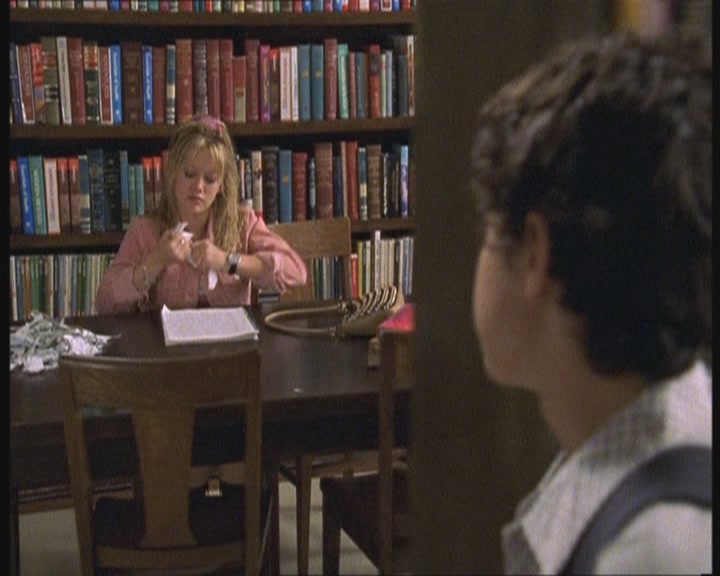 DailyDuff-dot-org_LizzieMcGuire-FirstKiss1106.jpg DailyDuff-dot-org_LizzieMcGuire-FirstKiss1106.jpg